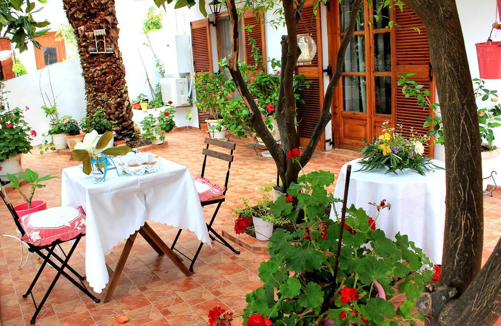 Vaya Zorba Studios Skiathos-Stadt Zimmer foto